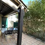 T3 Climatisée Pour 6 Avec Piscine Et Parking Au Cap D'agde - Fr-1-607-239 Casa vacanze *