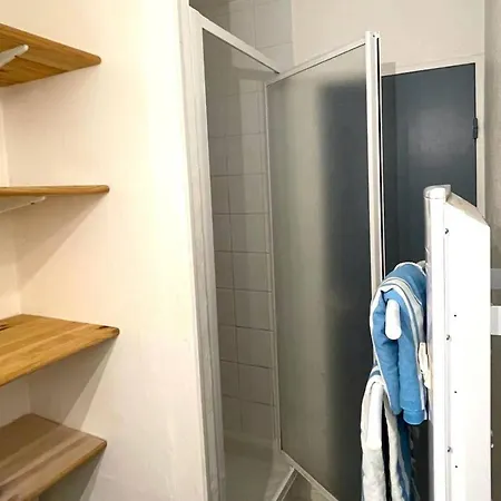T3 Climatisee Pour 6 Avec Piscine Et Parking Au Cap D'agde - Fr-1-607-239 Agde